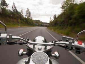 Der A1-Führerschein kann ein Einstieg in das System des Stufenführerscheins sein. 