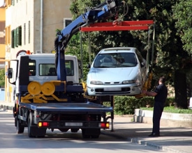 Ansprüche nach einem Verkehrsunfall können auch Abschleppkosten sein. 