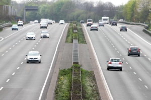 Auf der Autobahn sind in Ungarn Gebühren zu zahlen – mittels einer E-Vignette. 