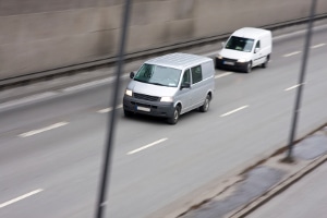 Von Blitzer aus fahrendem Auto geblitzt? Beim Videonachfahrsystem ist kein Blitz zu sehen.