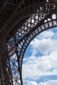 Ein Bußgeld kann in Frankreich bei fehlender Umweltplakette fällig werden. 