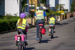 Fahrradprüfung: In der 4. Klasse steht diese auf dem Lehrplan.