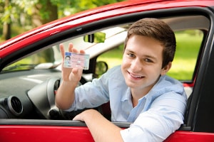 Für die Teilnahme am Fahrsicherheitstraining ist ein Führerschein notwendig.