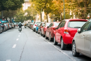 Ist es erlaubt, falschrum zu parken?