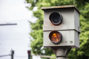 Sie wurden in einer 30er-Zone geblitzt? Wie teuer es wird, hängt unter anderem von den gefahrenen km/h ab.