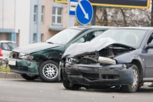 Verursachen Sie mit Ihrem Leihwagen einen Unfall, sollten Sie die Polizei verständigen.