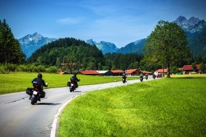 Ein Motorradunfall ist besonders im Frühjahr und Sommer häufig.