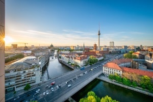 Parkzonen in Berlin, Aachen oder Nürnberg: Nicht nur, aber vorrangig in Großstädten gibt es die Parkraumbewirtschaftung.