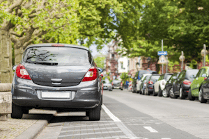 Sie dürfen quer parken, solange Sie den Verkehrsfluss nicht behindern.