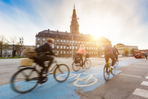 Besteht bei einem vorhandenen Radweg die Pflicht, diesen auch zu nutzen?