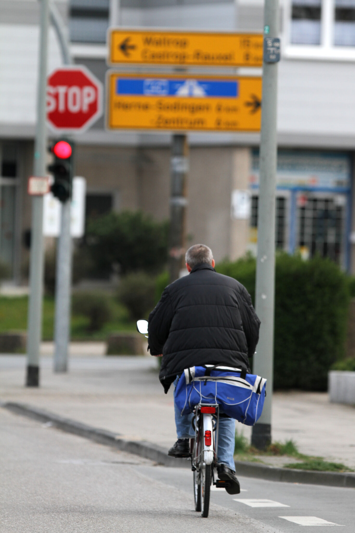 Über Rote Ampel Mit Fahrrad