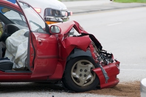 Nach einem Unfall muss Schadensersatz gezahlt werden.