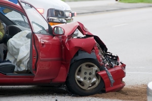 Beim Schmerzensgeld ist die Höhe nach einem Unfall vom Verschuldungsgrad abhängig.