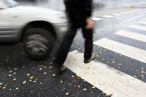 Schrittgeschwindigkeit: Wer sich nicht daran hält, gefährdet möglicherweise andere Verkehrsteilnehmer.