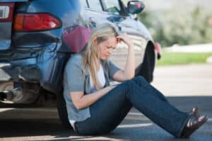 Eine Unfallflucht mit Personenschaden kann für den Fahrer eine hohe Geld- oder Freiheitsstrafe bedeuten.